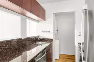 372 Dekalb Ave, New York City, NY 11205 - Photo 3