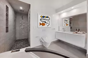 521 W 47th St, New York City, NY 10036 - Photo 13