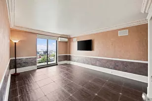 25-40 Shore Blvd, New York City, NY 11102 - Photo 9
