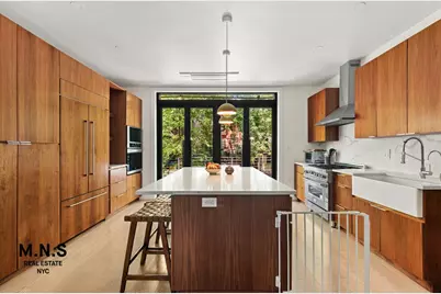 451 Hancock Street, New York City, NY 11233 - Photo 3