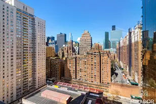 330 E 39th St, New York City, NY 10016 - Photo 7