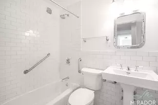330 E 39th St, New York City, NY 10016 - Photo 7