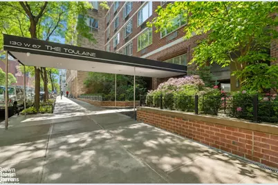 130 W 67th Street #9M, New York, NY 10023 - Photo 9