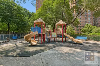 383 Grand Street #M1305, New York City, NY 10002 - Photo 19