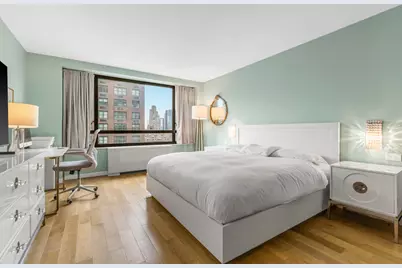 190 E 72nd Street #19B, New York City, NY 10021 - Photo 7