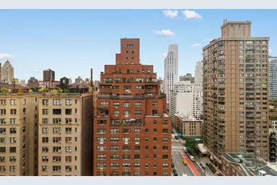 190 E 72nd Street #19B, New York City, NY 10021 - Photo 3