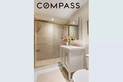 10 E 70th Street #3A, New York City, NY 10021 - Photo 7