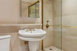 10 E 70th St, New York City, NY 10021 - Photo 11