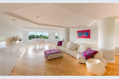 106 Central Park S #8A, New York City, NY 10019 - Photo 3