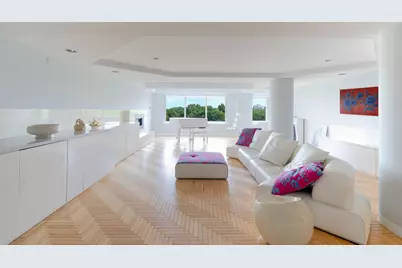 106 Central Park S #8A, New York, NY 10019 - Photo 1