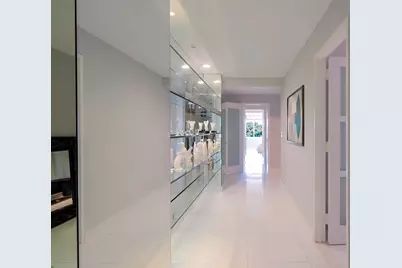 106 Central Park S #8A, New York City, NY 10019 - Photo 9