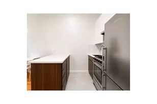 444 W 51st St, New York City, NY 10019 - Photo 5