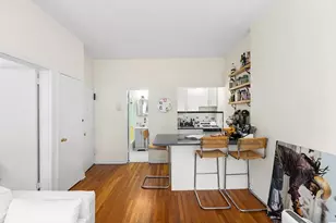 68 Perry St, New York, NY 10014 - Photo 3