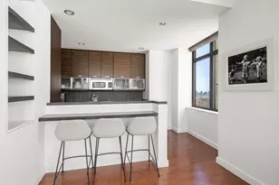 101 W 24th St, New York City, NY 10011 - Photo 5