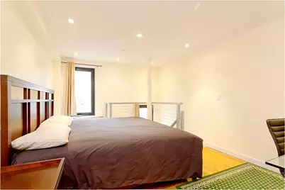 215 E 81st Street #5D, New York, NY 10028 - Photo 3