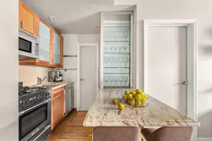 32 Downing St, New York, NY 10014 - Photo 3