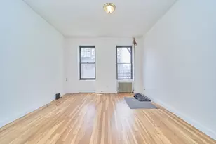 353 W 44th St, New York City, NY 10036 - Photo 3