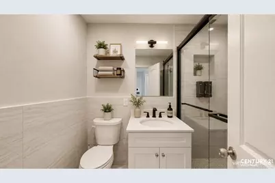 109 Gower Street, New York City, NY 10314 - Photo 5