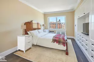 11 Riverside Dr, New York City, NY 10023 - Photo 9