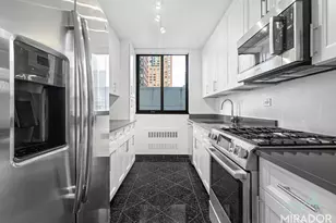 145 W 67th St, New York City, NY 10023 - Photo 5