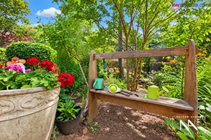 46-01 39th Ave, New York City, NY 11104 - Photo 11