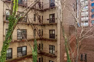 1560 York Ave, New York, NY 10028 - Photo 5