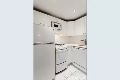 1560 York Avenue #4B, New York, NY 10028 - Photo 3