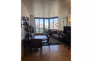 303 E 60th St, New York City, NY 10022 - Photo 1