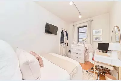 55 Barrow Street #5, New York City, NY 10014 - Photo 5