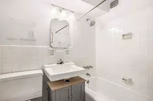 333 E 55th St, New York, NY 10022 - Photo 13