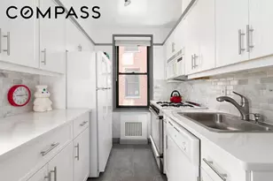 30 E 9th St, New York City, NY 10003 - Photo 5