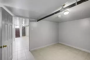 115-68 155th St, New York City, NY 11434 - Photo 17