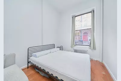 331 W 43rd Street #1B, New York City, NY 10036 - Photo 3