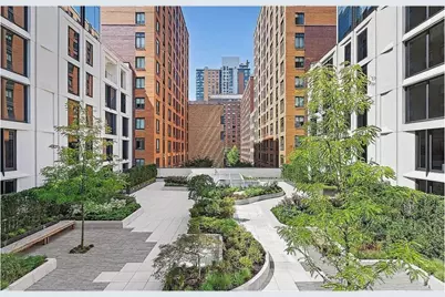 500 W 45th Street #509, New York City, NY 10036 - Photo 11