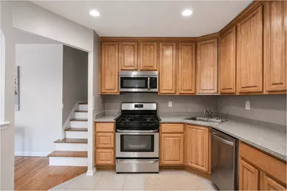 7260 Bergen Court #3, New York City, NY 11234 - Photo 5