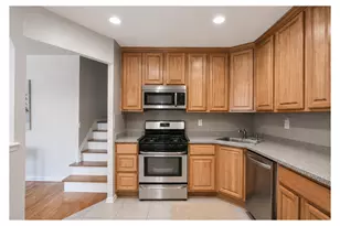 7260 Bergen Ct, New York City, NY 11234 - Photo 5