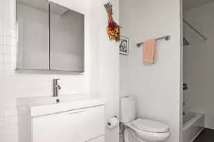 19-30 Harman St, New York City, NY 11385 - Photo 7
