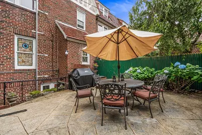 102-02 Ascan Avenue, Forest Hills, NY 11375 - Photo 33