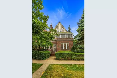 102-02 Ascan Avenue, Forest Hills, NY 11375 - Photo 35