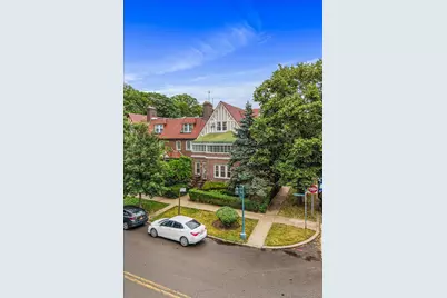 102-02 Ascan Avenue, Forest Hills, NY 11375 - Photo 37