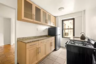 415 Grand St, New York City, NY 10002 - Photo 5