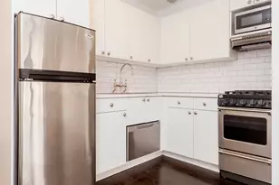 255 W 14th St, New York, NY 10011 - Photo 3