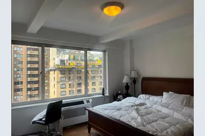 40 Central Park S #19D, New York City, NY 10019 - Photo 5