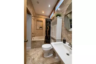 285 Winthrop St, New York City, NY 11225 - Photo 9