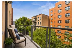 296 E 2nd St, New York City, NY 10009 - Photo 5