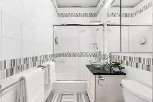 23 E 10th St, New York City, NY 10003 - Photo 7