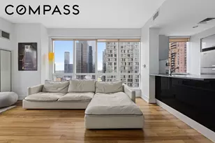 350 W 42nd St, New York City, NY 10036 - Photo 3