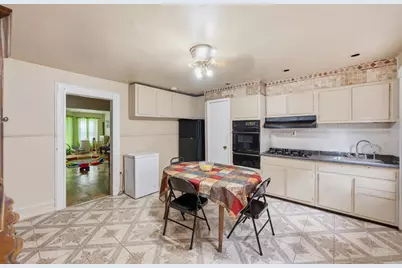 222 Patchen Avenue, New York City, NY 11233 - Photo 9