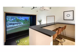 275 W 10th St, New York City, NY 10014 - Photo 23