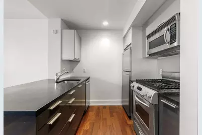 350 W 42nd Street #10M, New York, NY 10036 - Photo 3